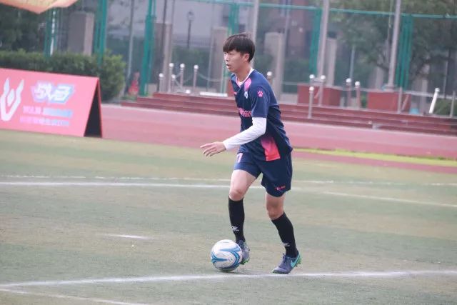 穆里尼奥忙于调整阵容，皇马逐渐适应维尼修斯，下周迎战巴萨